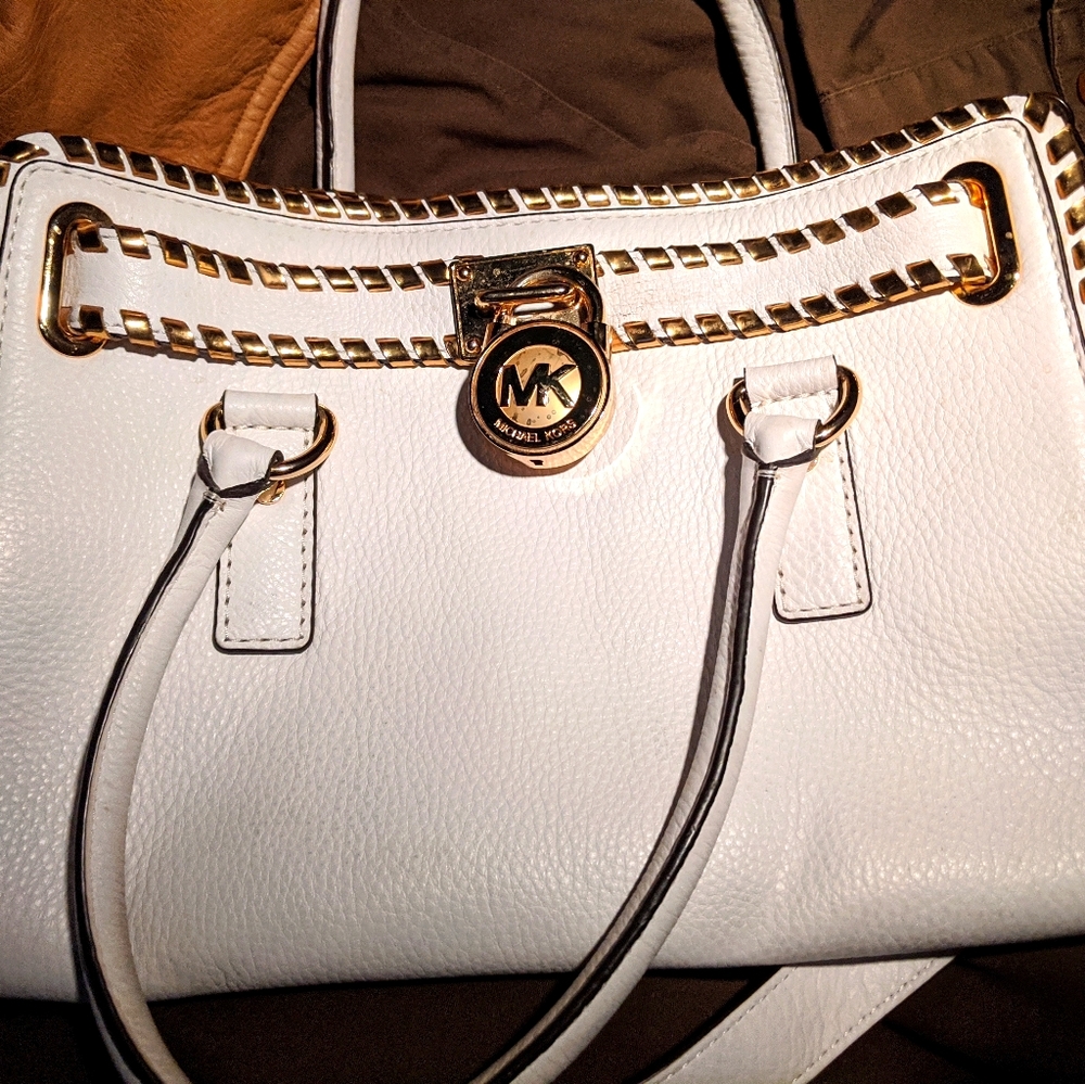 White Michael kors handbag